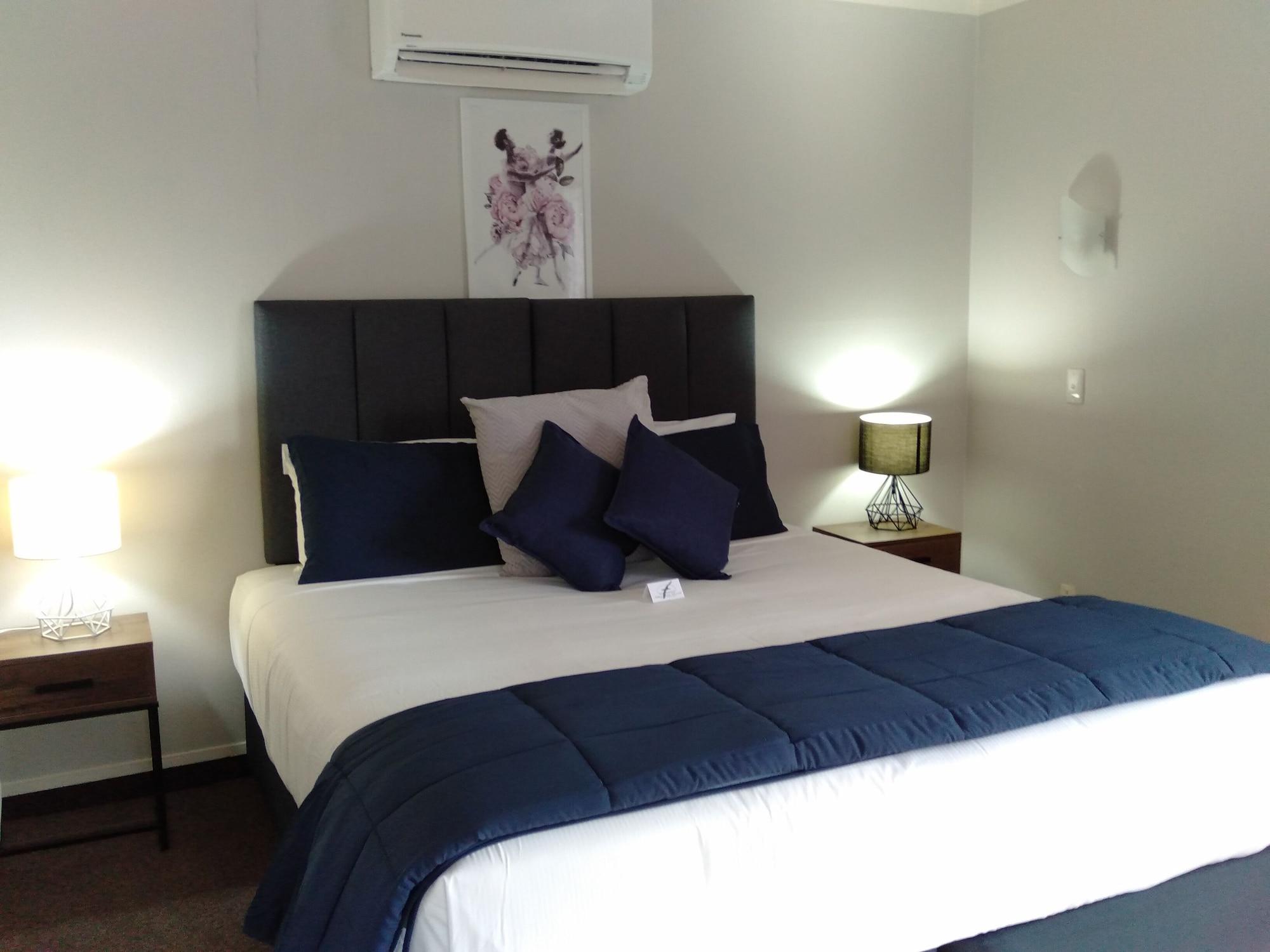 נאפייר Albatross Motel מראה חיצוני תמונה
