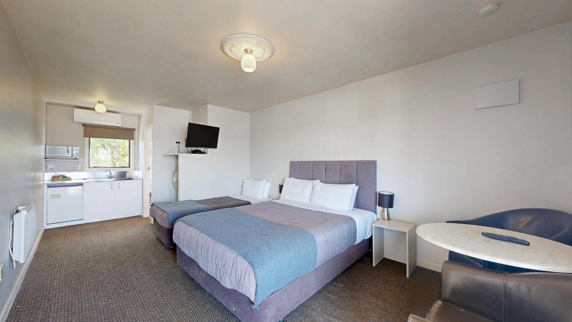 נאפייר Albatross Motel מראה חיצוני תמונה